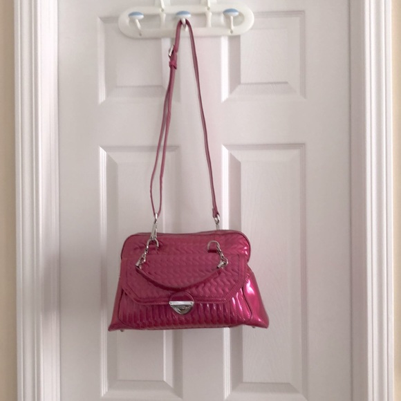 Patent leather pink Danier handbag - Picture 5 of 7
